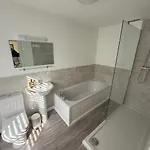 Feriehus Burn Bungalow, Ideal For Stop Overs When Travelling, 5 Minutes From The M6 Longtown (Cumbria)