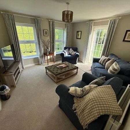Feriehus Burn Bungalow, Ideal For Stop Overs When Travelling, 5 Minutes From The M6 Longtown (Cumbria)